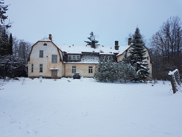 Lādes skola