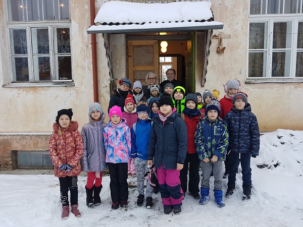 Lādes skola